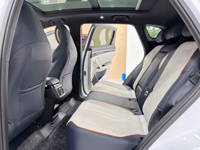 BYD Song PLUS — Фото автомобиля 6