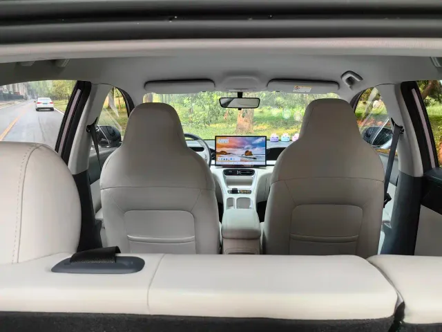 Geely Starry Wish — Фото автомобиля 3