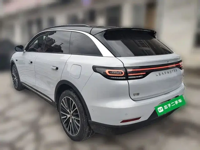 Leapmotor C11 — Фото автомобиля 4