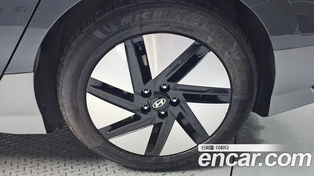 Hyundai Ioniq 6 — Фото автомобиля 6