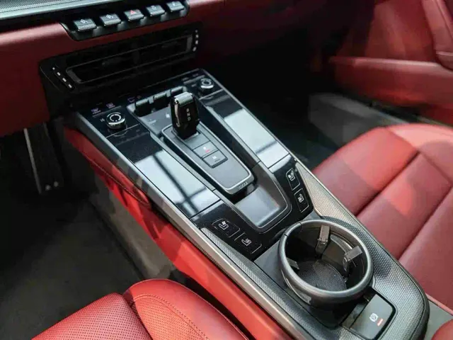 Porsche 911 — Фото автомобиля 14