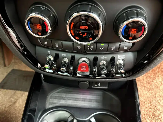 MINI Clubman — Фото автомобиля 12
