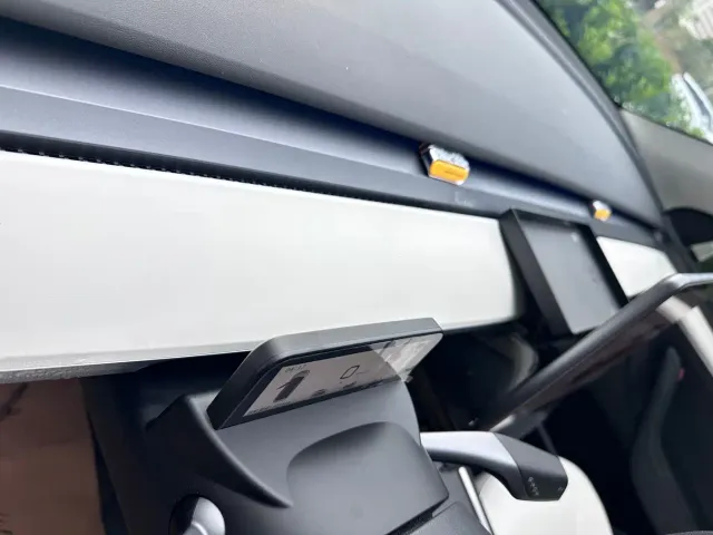 Tesla Model Y — Фото автомобиля 24
