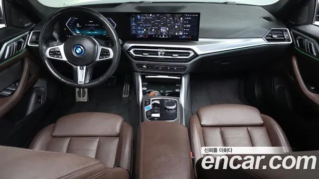 BMW i4 — Фото автомобиля 10