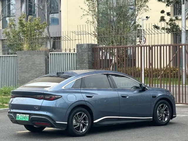 BYD Seal 06 — Фото автомобиля 16
