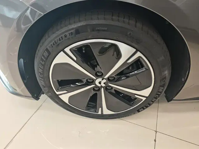 Nio ET5 Touring — Фото автомобиля 22