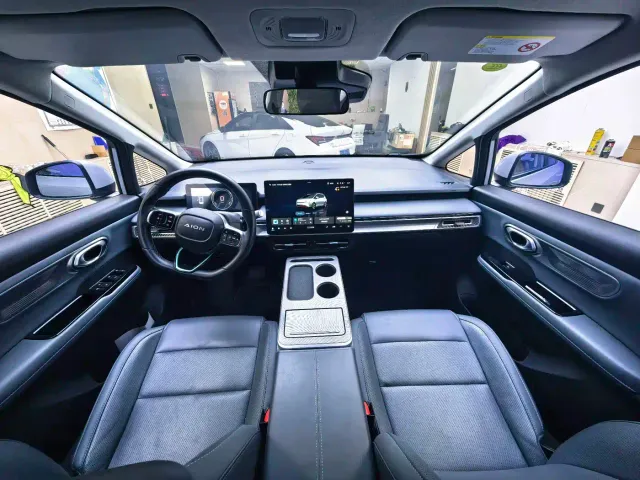 GAC Aion Y — Фото автомобиля 8