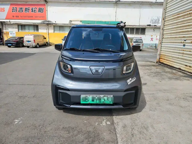 Wuling NanoEV — Фото автомобиля 2