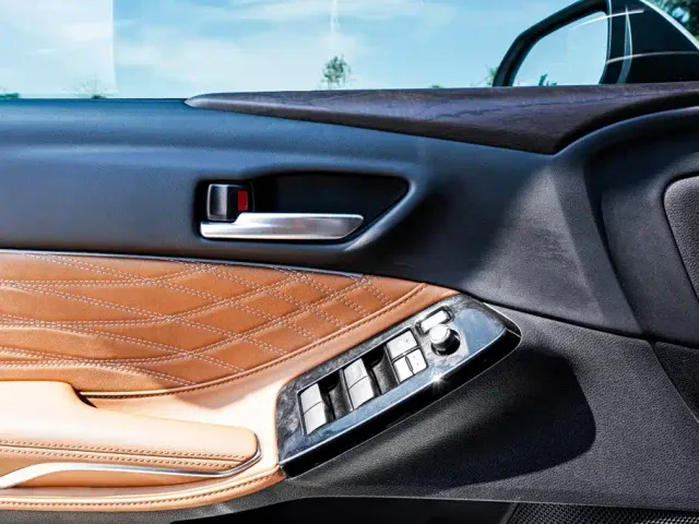 Toyota Avalon — Фото автомобиля 14