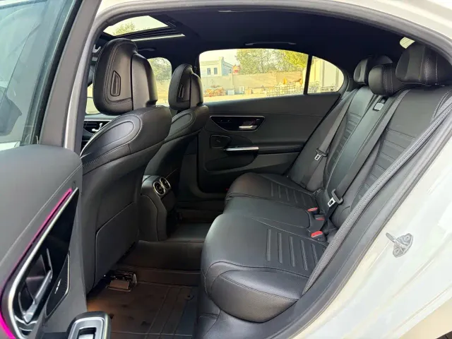 Mercedes-Benz C-Class — Фото автомобиля 7