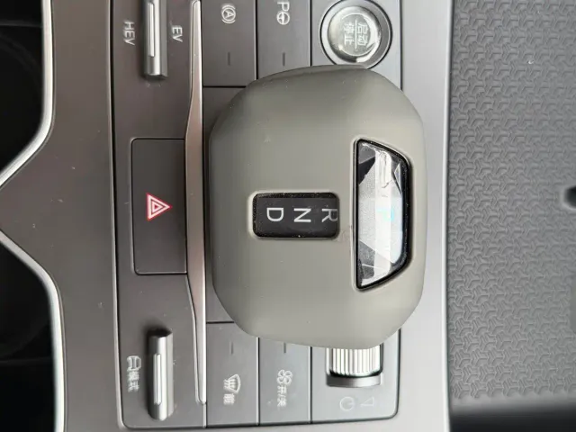 BYD Song Pro — Фото автомобиля 21