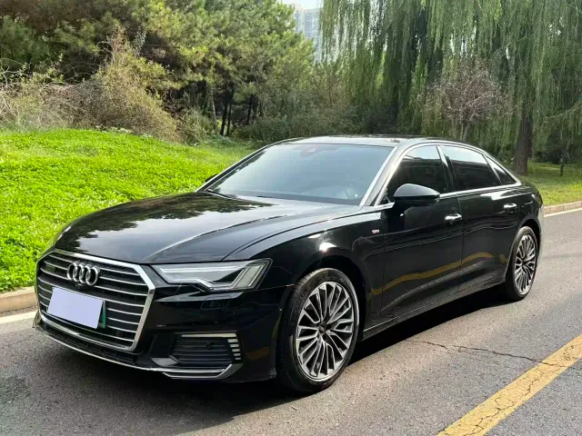 Фотография автомобиля — Audi A6L