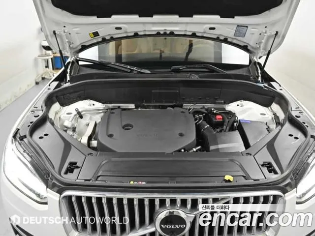 Вольво XC90 — Фото автомобиля 6