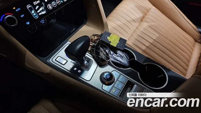 Genesis G70 New — Фото автомобиля 12