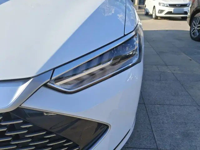 BYD Qin PLUS — Фото автомобиля 23