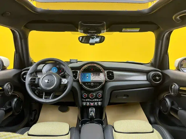 MINI Hatch — Фото автомобиля 23