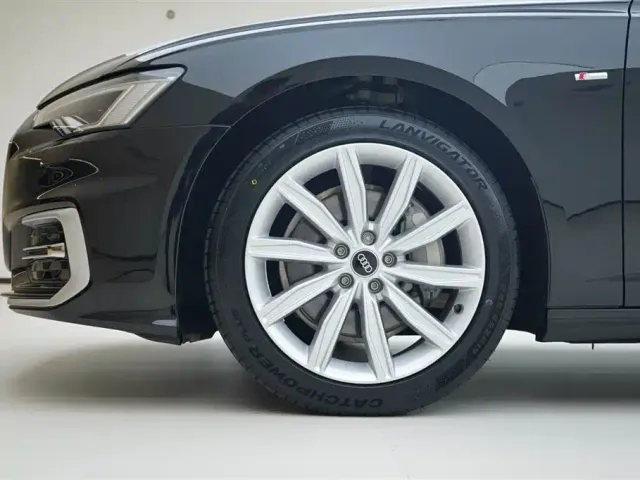 Audi A6L — Фото автомобиля 15