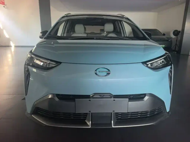 GAC Aion Y — Фото автомобиля 2