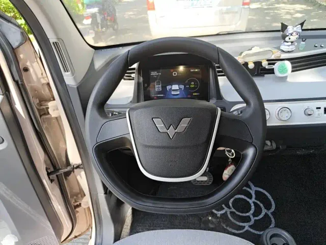 Wuling Hongguang Mini EV — Фото автомобиля 6