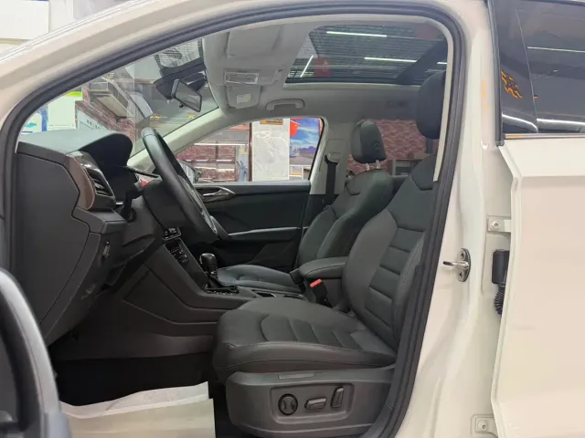 Volkswagen Tharu — Фото автомобиля 10