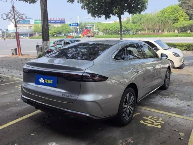 Geely Galaxy Stellar 6 — Фото автомобиля 3