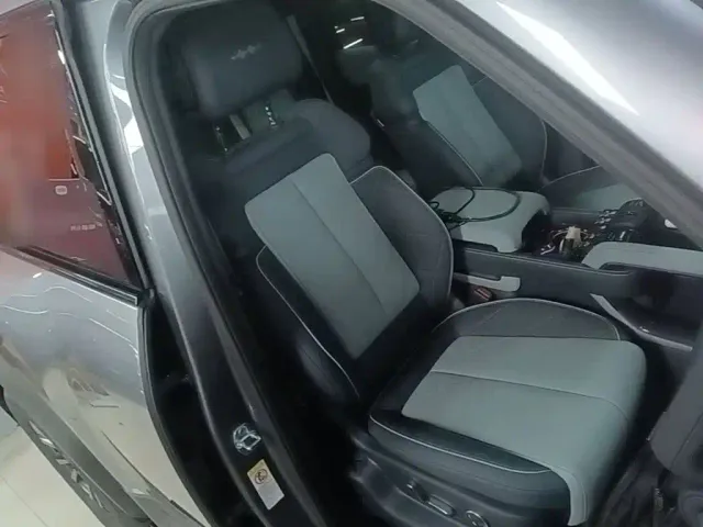 BYD FangChengBao Leopard 5 — Фото автомобиля 24