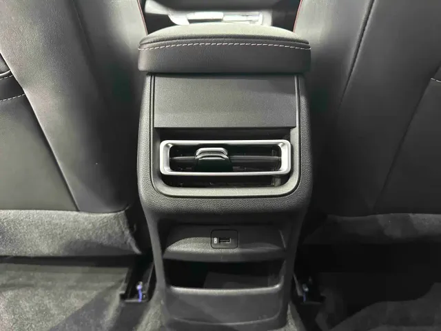 Changan Eado — Фото автомобиля 18