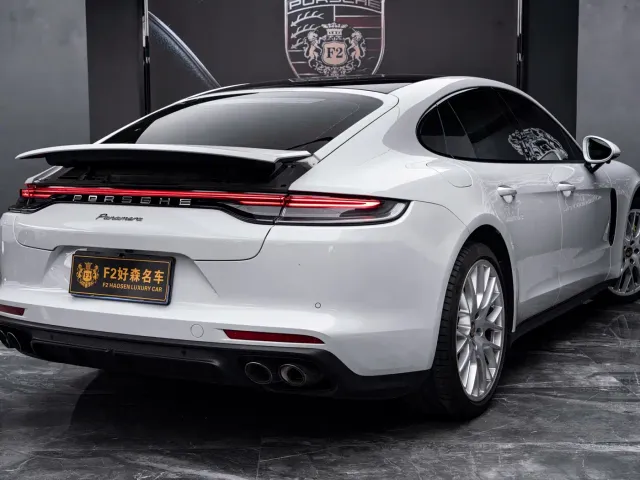 Porsche Panamera — Фото автомобиля 20