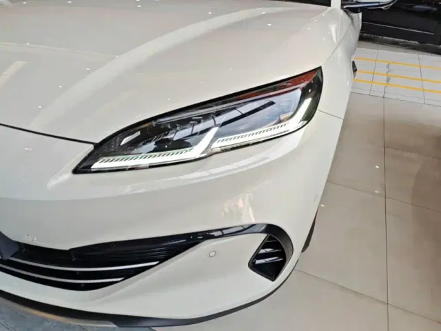 BYD Seal 06 — Фото автомобиля 23