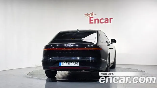 Hyundai Grandeur GN7 — Фото автомобиля 4