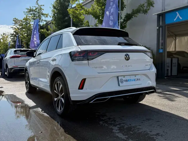 Volkswagen T-Roc — Фото автомобиля 8