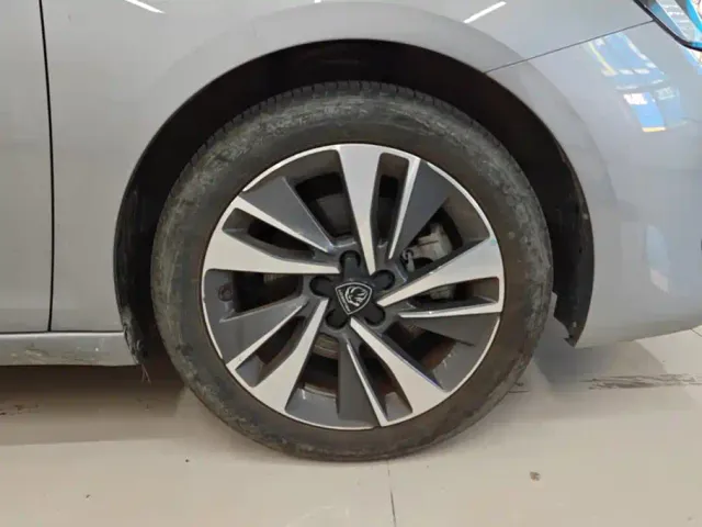 Peugeot 408 — Фото автомобиля 6