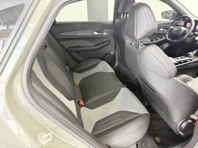 Geely Binrui — Фото автомобиля 6