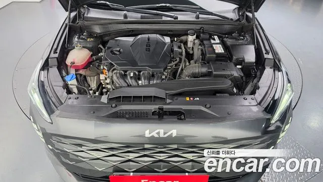 Kia K8 — Фото автомобиля 6