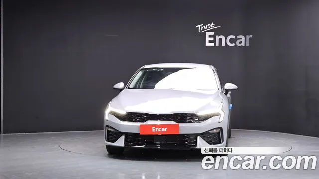 Kia K5 Новый K5 3 поколение 2.0 LPi(Для проката) — Фото автомобиля 3