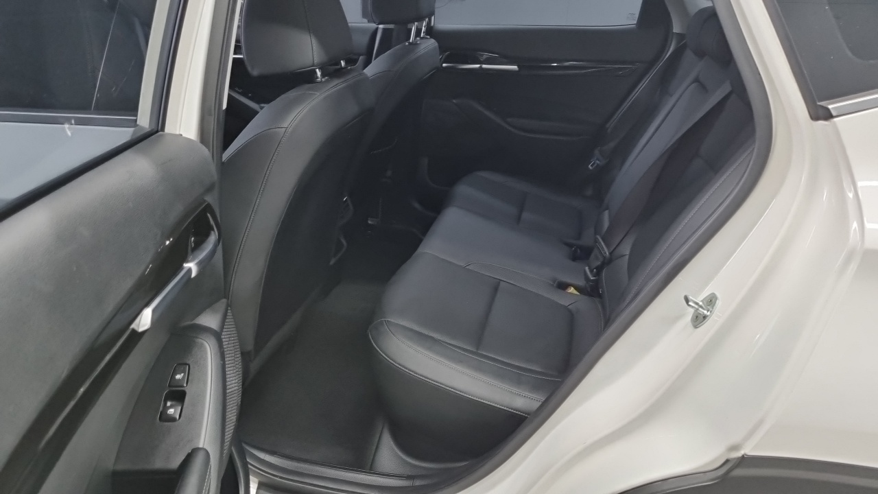 Kia Seltos Seltos Бензин 1.6 турбо 2WD — Фото автомобиля 11