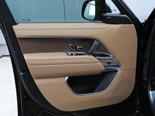 Land Rover Range Rover — Фото автомобиля 10