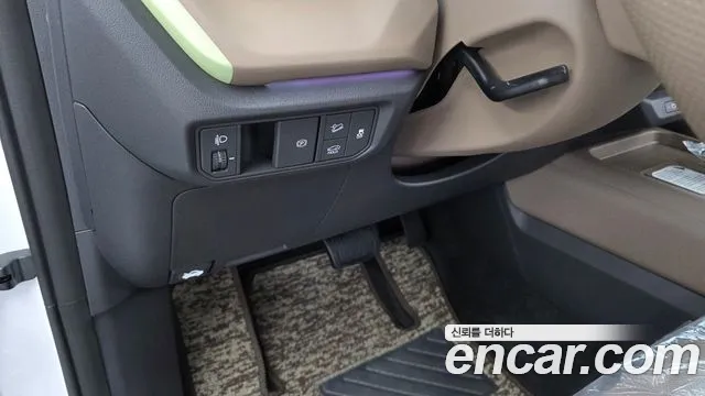 Kia Seltos Seltos 2 поколение Бензин 1.6T 2WD — Фото автомобиля 16