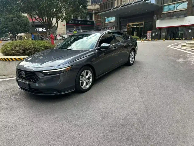 Фотография автомобиля — Honda Accord