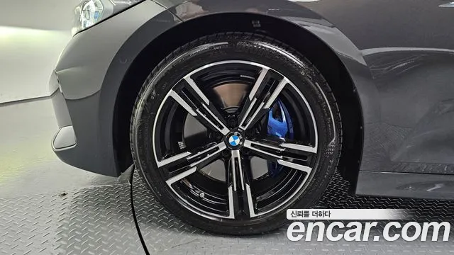 BMW 3-Series 3 серия (G20) 320i M Sport — Фото автомобиля 4