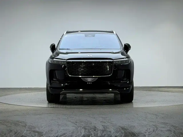 Li Auto ONE — Фото автомобиля 2