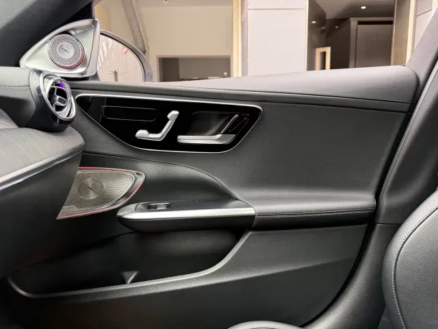 Mercedes-Benz C-Class — Фото автомобиля 28