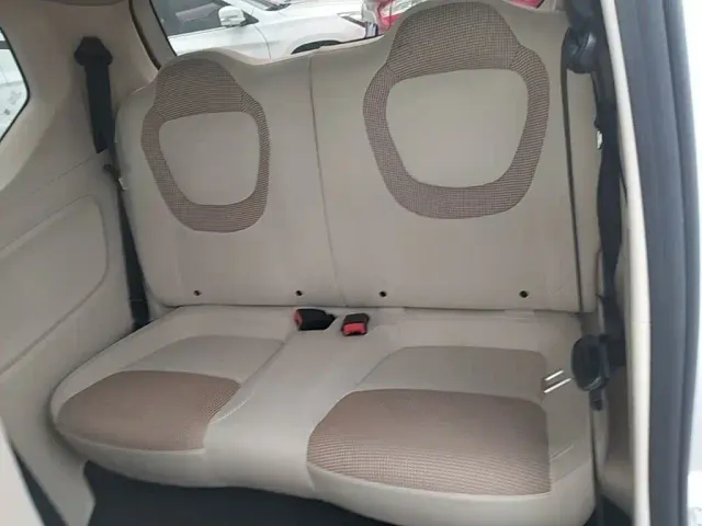 Wuling Hongguang Mini EV — Фото автомобиля 16