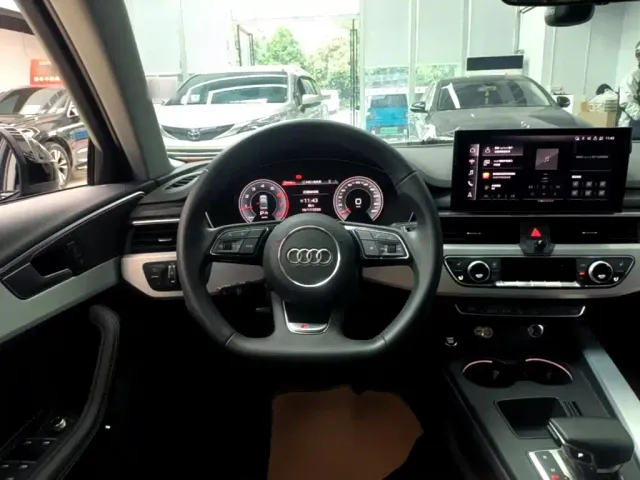 Audi A4L — Фото автомобиля 10