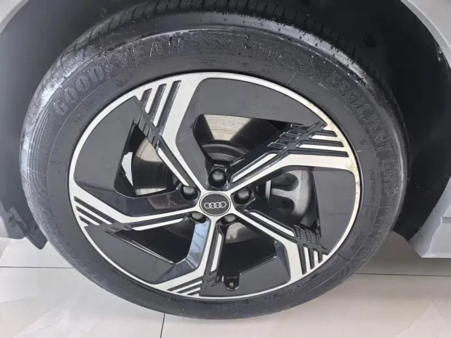 Audi Q4 e-tron — Фото автомобиля 20