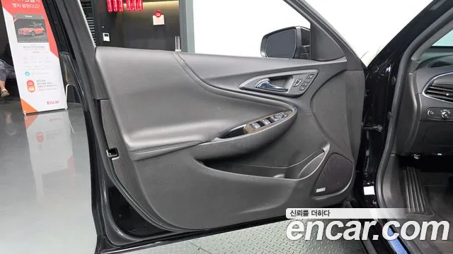 Chevrolet Malibu — Фото автомобиля 13