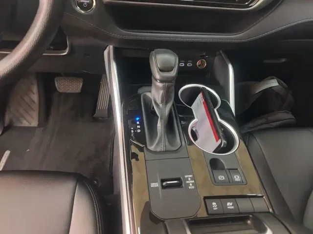 Toyota Highlander — Фото автомобиля 13