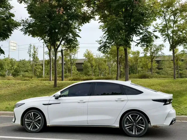 Chery Arrizo 8 — Фото автомобиля 3