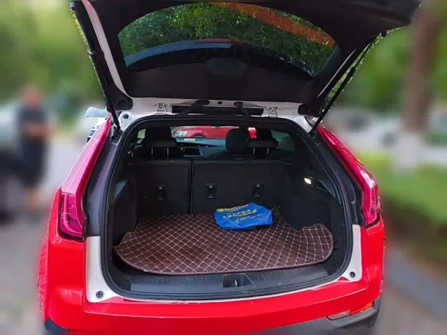 Cadillac XT4 — Фото автомобиля 9