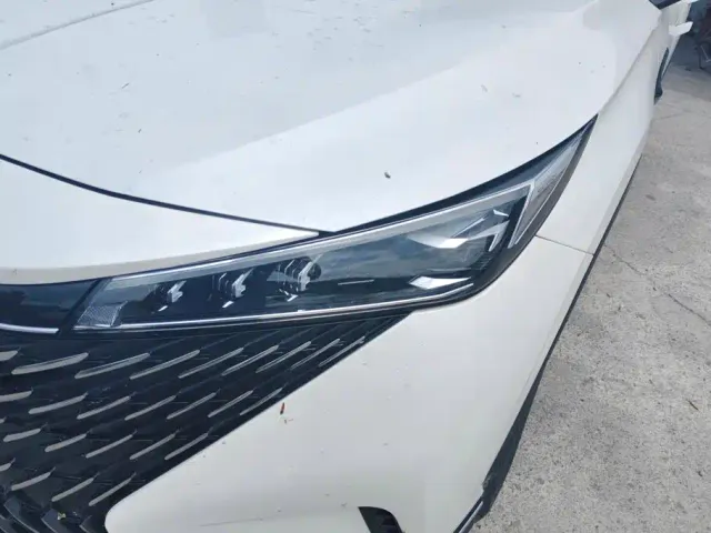 Roewe RX5 — Фото автомобиля 5